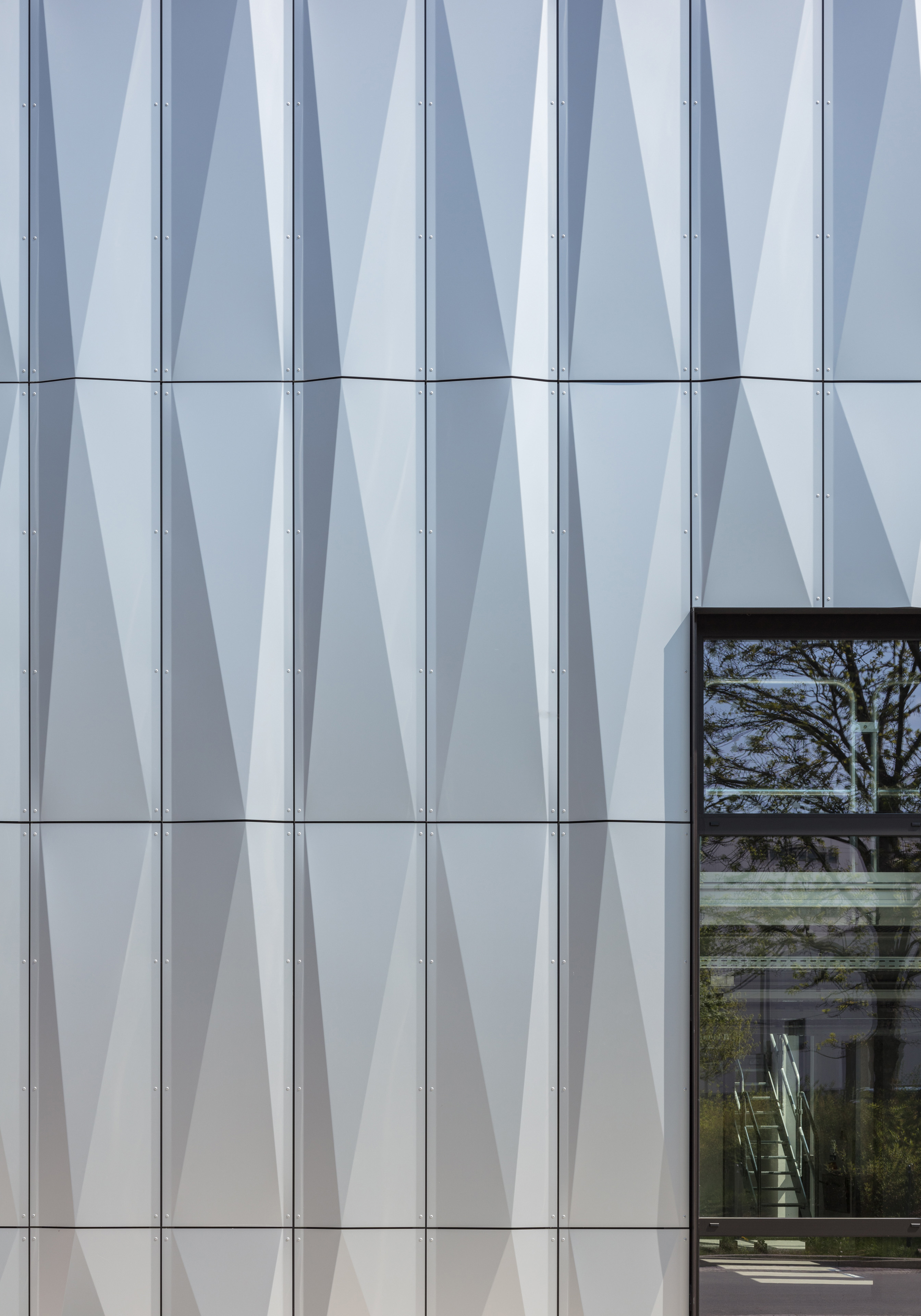 Forschungsgebäude Institut für Energietechnik (IET) TU Dresden – Neubau (Foto: © Till Schuster)