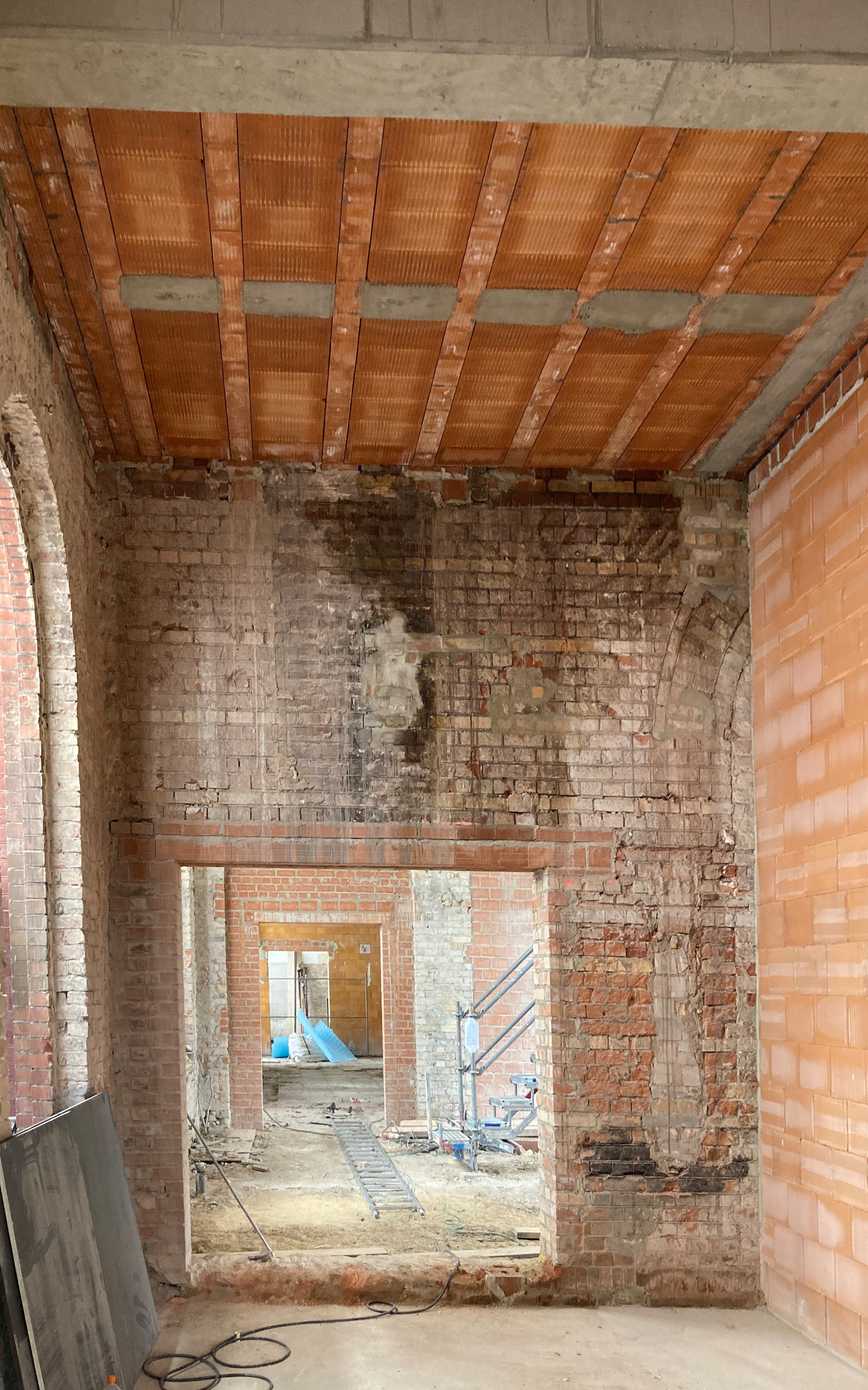 Bürgerbahnhof Weißwasser/O.L. – Baustellenbesichtigung (Foto: © ALEXANDER POETZSCH ARCHITEKTUREN BDA)