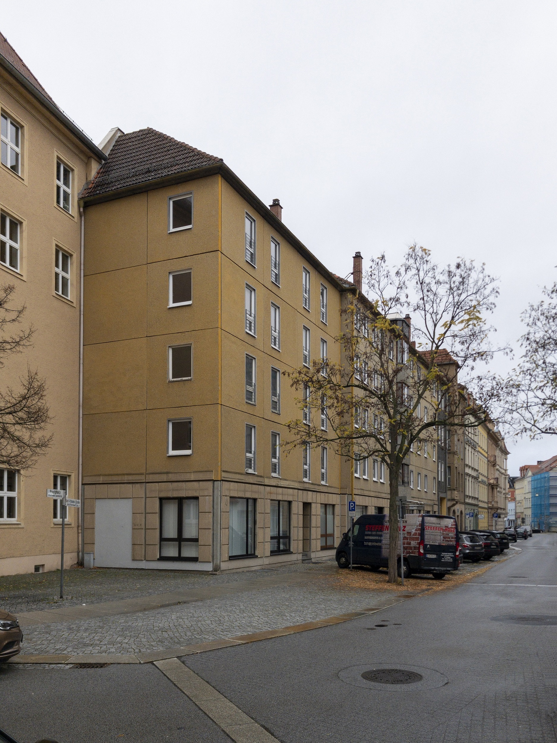 Umbau und Modernisierung eines innerstädtischen Plattenbaus in Bautzen (Foto: © bo architekten & ingenieure)