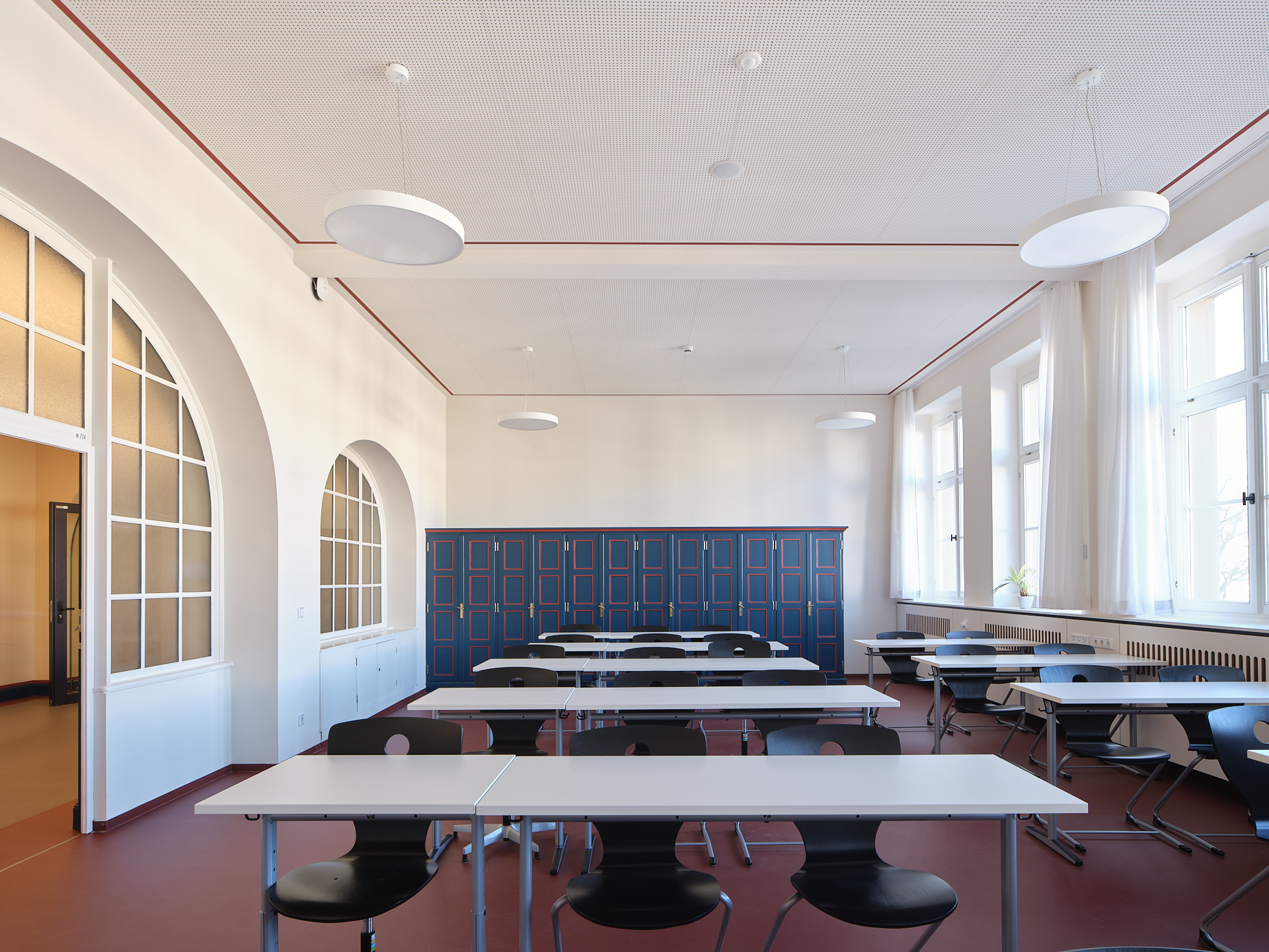 Beruflichen Schulzentrum für Wirtschaft Dresden „Prof. Dr. Zeigner“ – Sanierung einer Hans-Erlwein-Schule (Foto: © Katharina Klopfer)