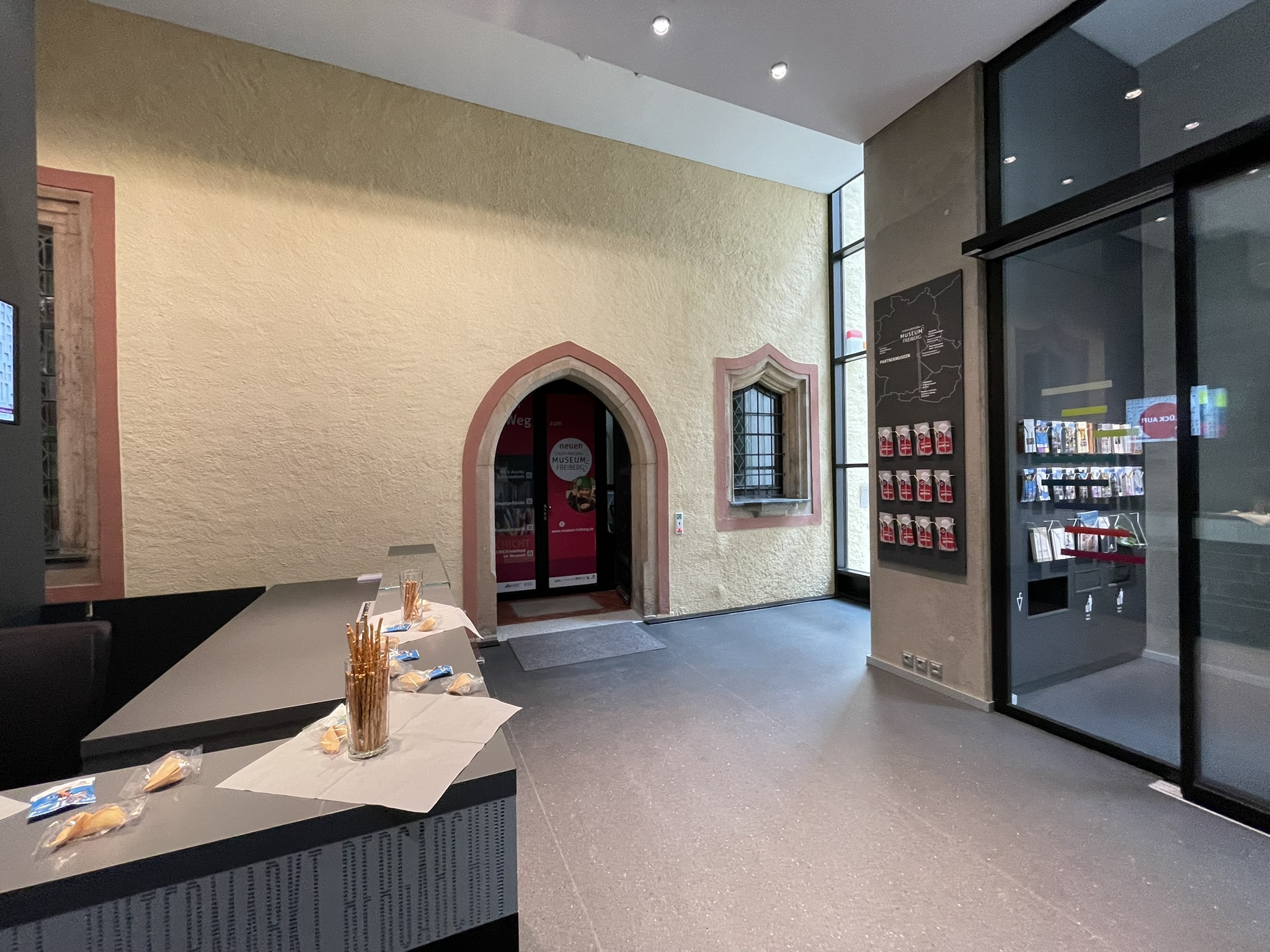 Silberne Pforte – Ergänzungsbau des Stadt- und Bergbaumuseums Freiberg (Foto: © Integration der historischen Bestandsfassade in den Neubau © phase10)