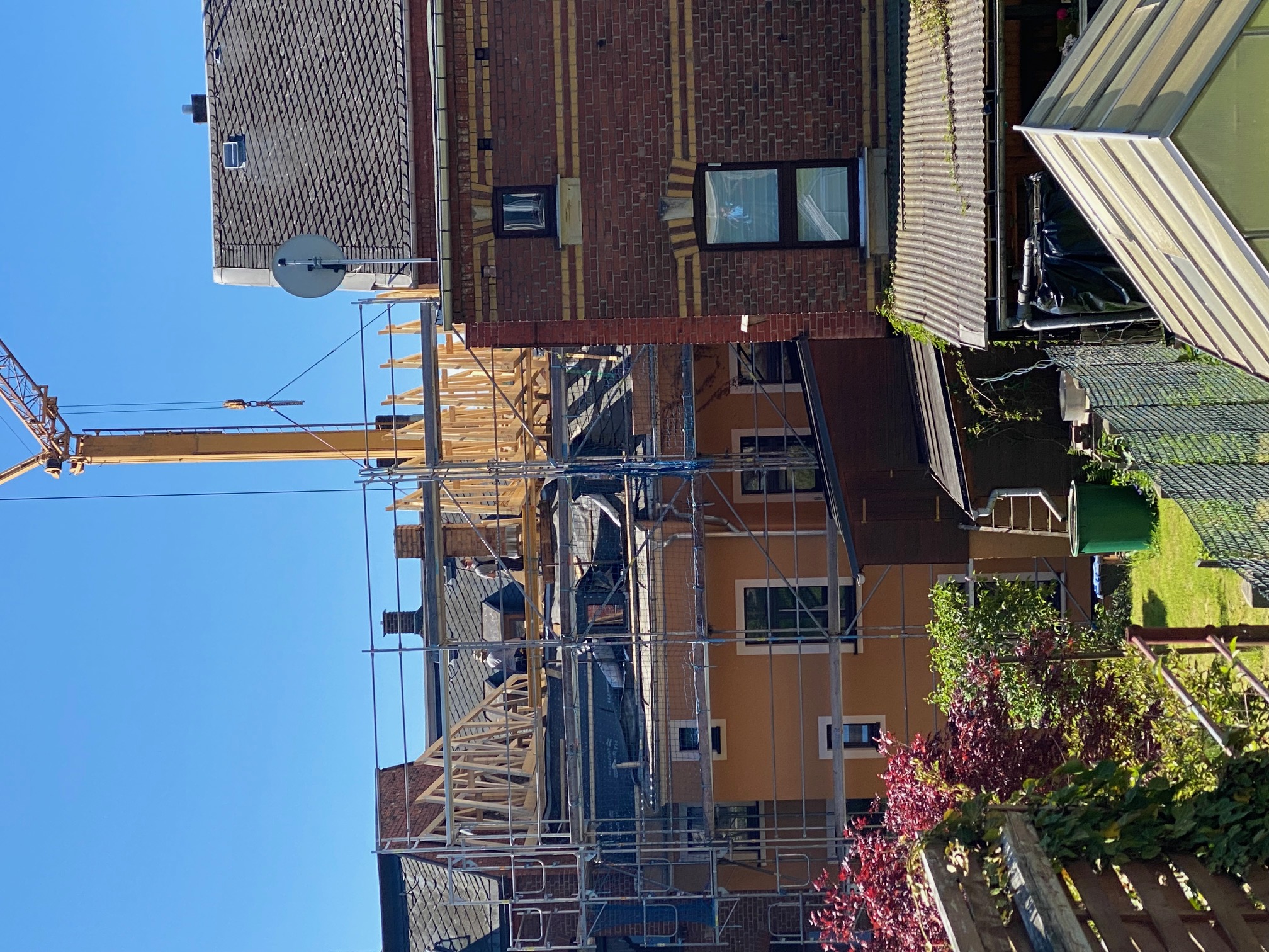 Mehrfamilienhaus mit Dachgeschosserneuerung und Passivhauskomponenten in Markneukirchen (Foto: © )
