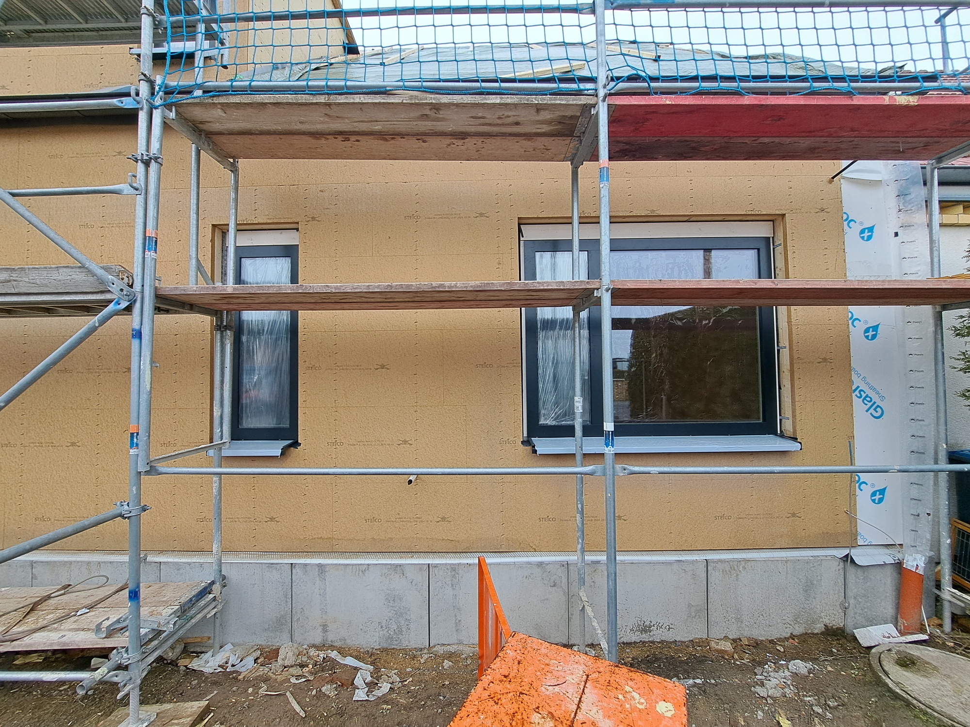 Doppelhaushälfte in Holz in Leipzig – Baustellenführung (Foto: © Unnewehr Packbauer Architekten)