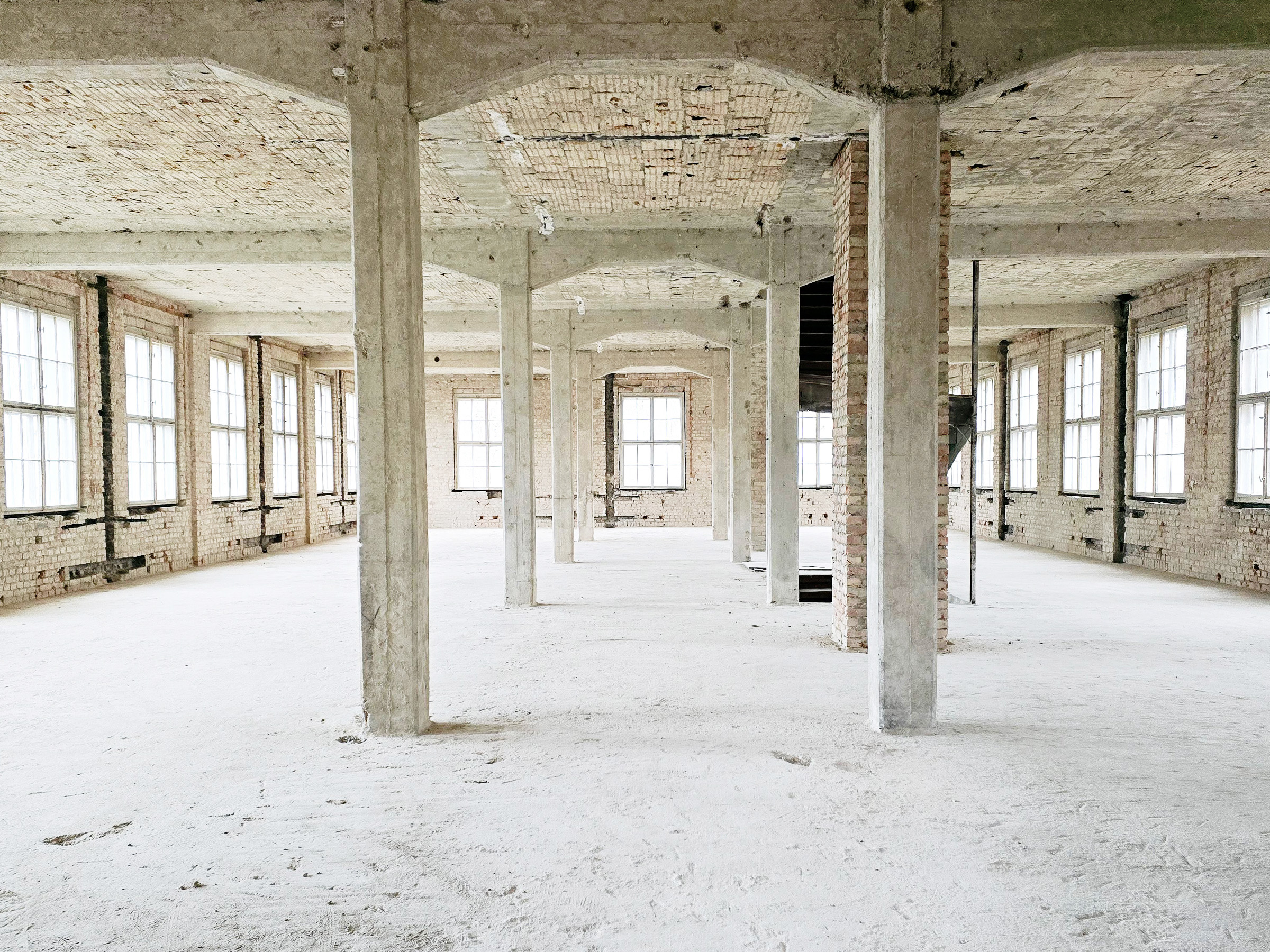 Kulturdenkmal Schönherrfabrik: Begehung Art-Deco-Verwaltungsgebäude (Foto: © BoA)