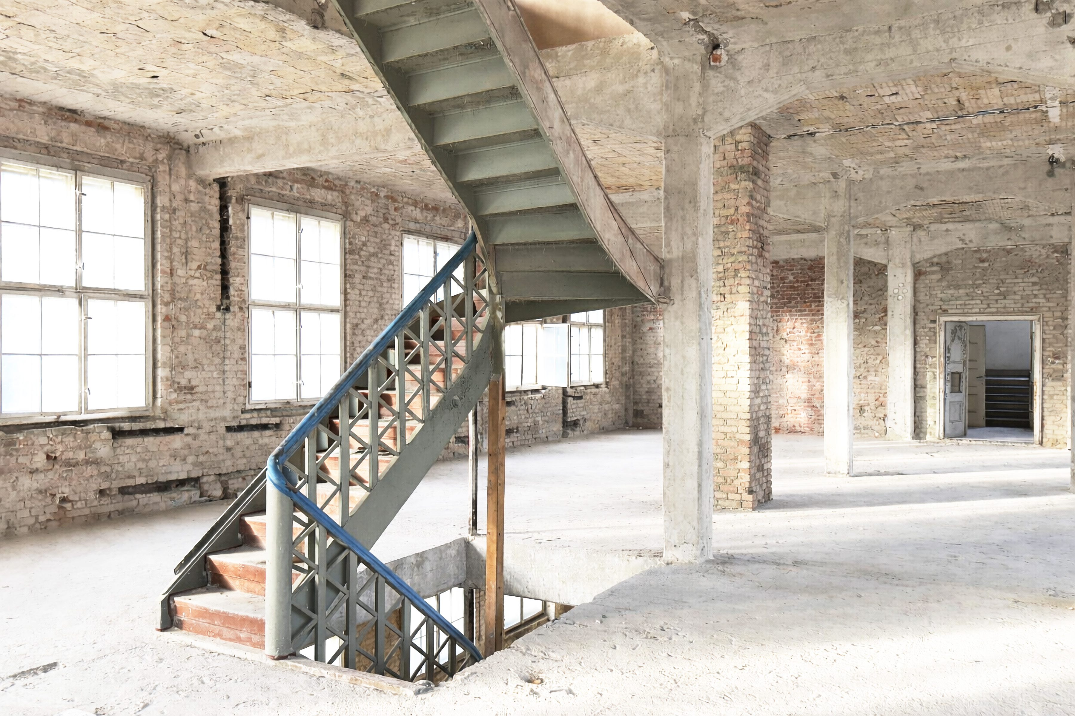 Kulturdenkmal Schönherrfabrik: Begehung Art-Deco-Verwaltungsgebäude (Foto: © BoA)