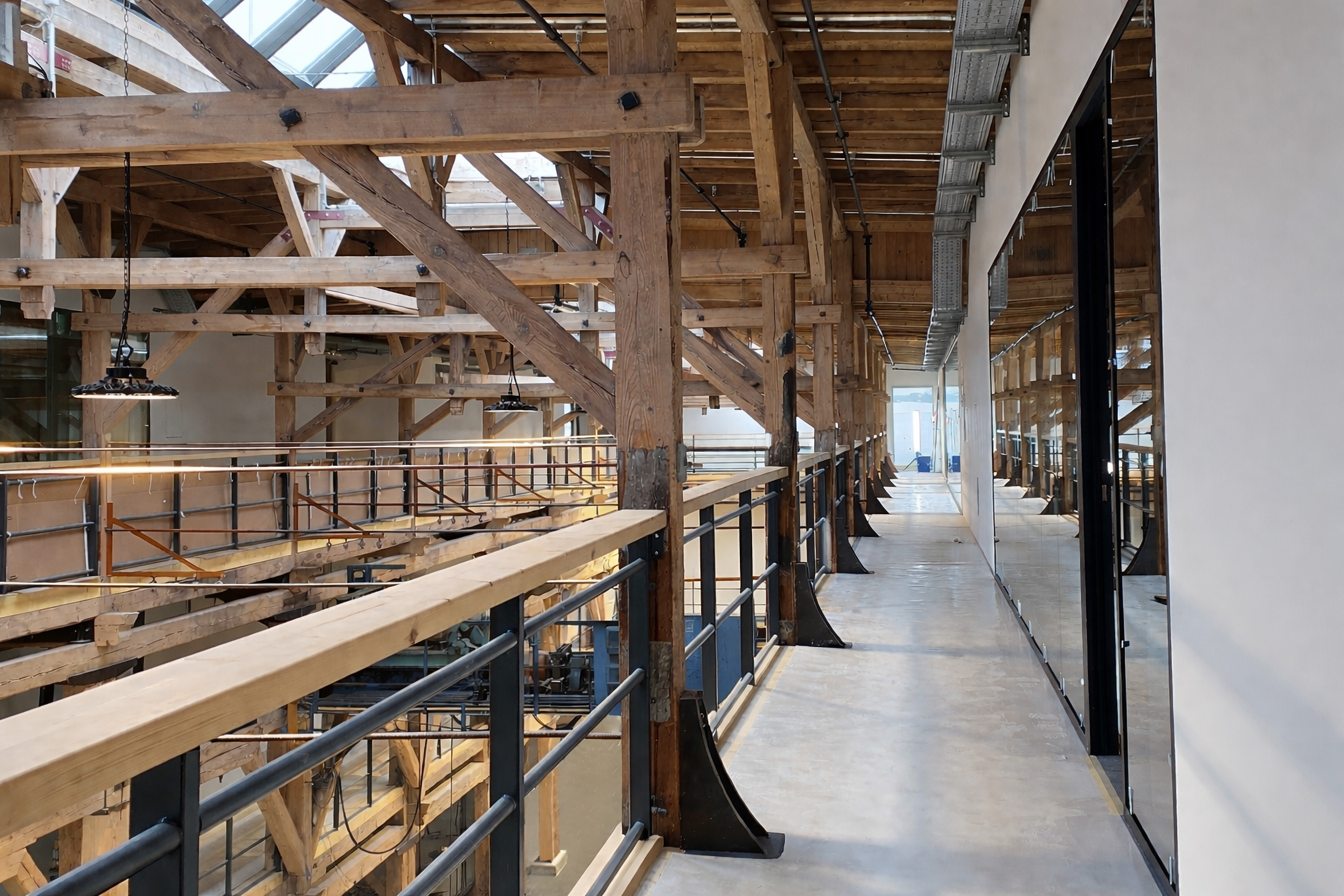 Denkmalgeschützte Holz-Industriehalle – Sanierung (Foto: © BoA) Denkmalgeschützte Holz-Industriehalle – Sanierung (Foto: © BoA)