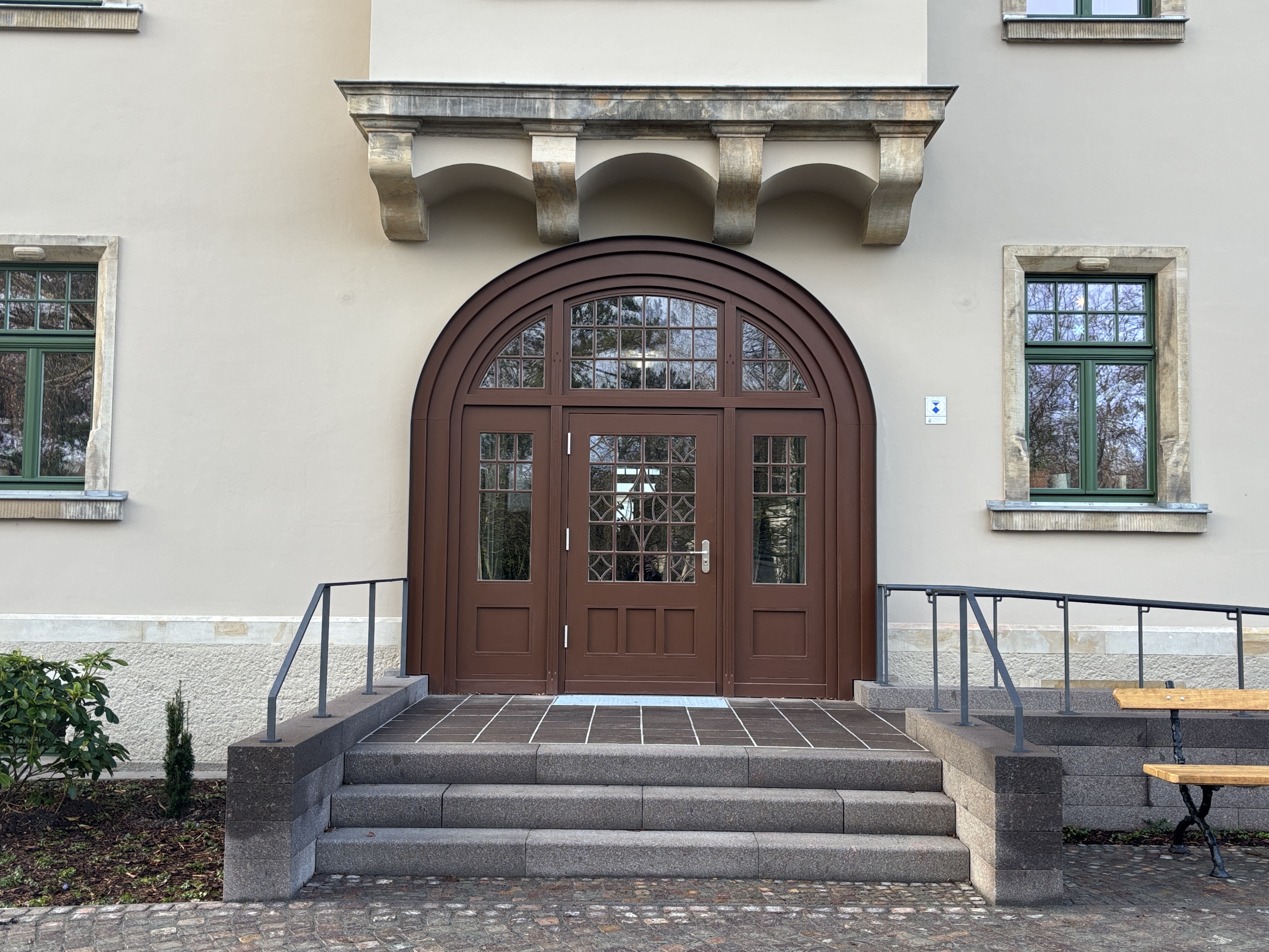 Verwaltungsgebäude Südfriedhof Leipzig – Denkmalgerechte Sanierung (Foto: © wittig brösdorf architekten BDA)