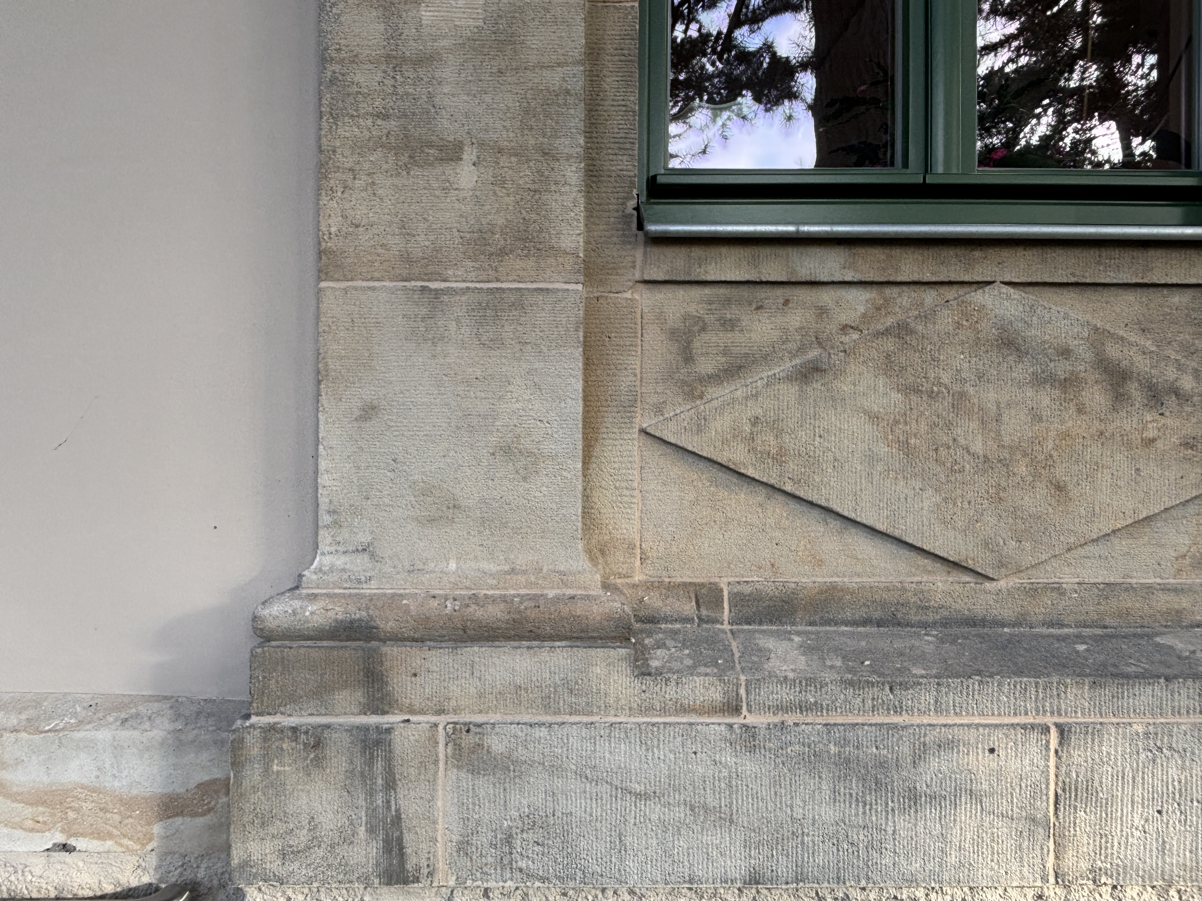 Verwaltungsgebäude Südfriedhof Leipzig – Denkmalgerechte Sanierung (Foto: © wittig brösdorf architekten BDA)