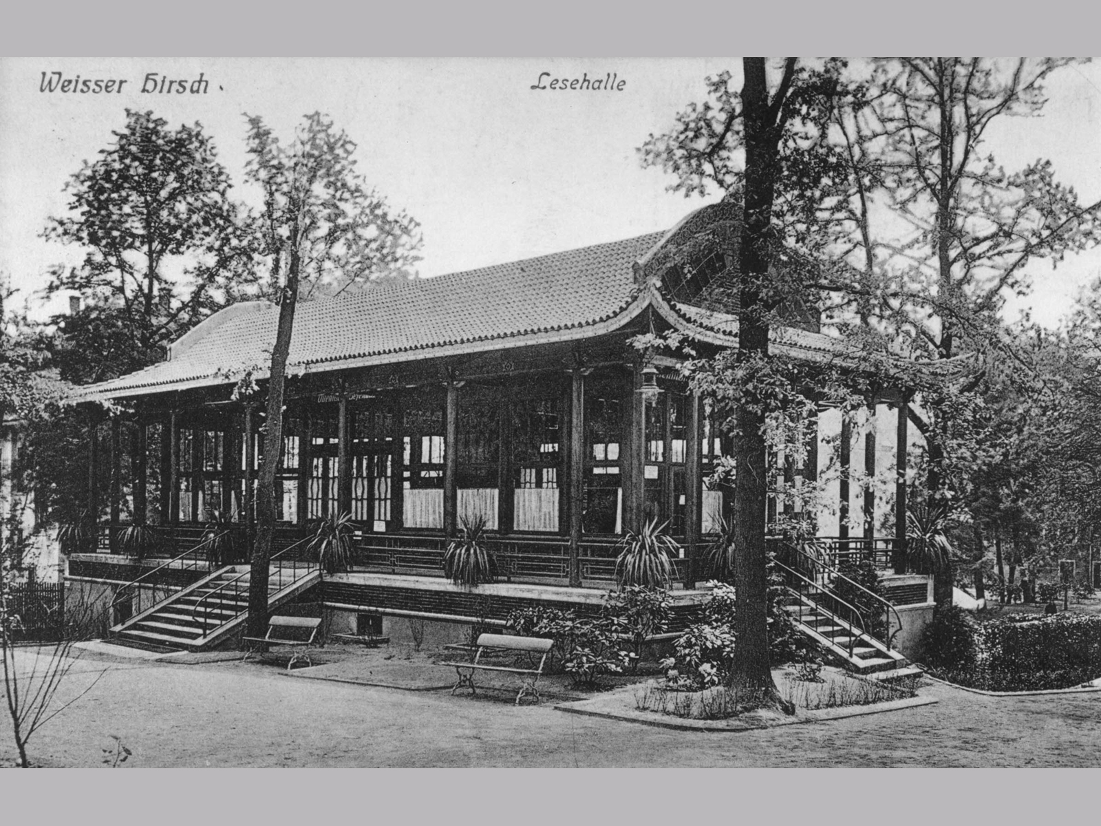 Chinesischer Pavillon – Sanierung (Führung mit Vortrag) (Foto: © Postkarte_ Sammlung Matthias Helm) Chinesischer Pavillon – Sanierung (Führung mit Vortrag) (Foto: © Postkarte_ Sammlung Matthias Helm)