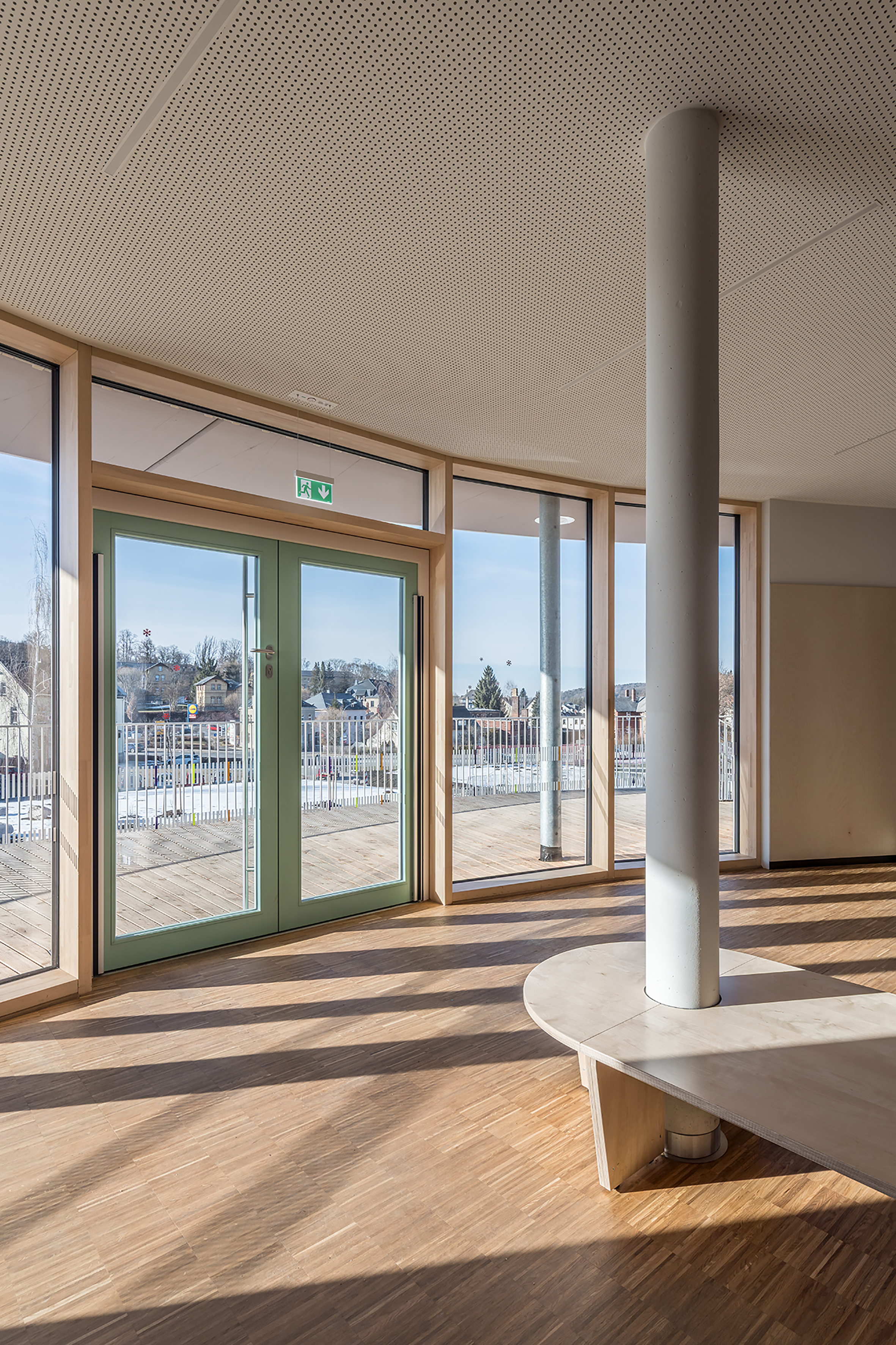 Holz-/Hybrid Kita in Rodewisch – Neubau (Foto: © St.Spitzner) Holz-/Hybrid Kita in Rodewisch – Neubau (Foto: © St.Spitzner)