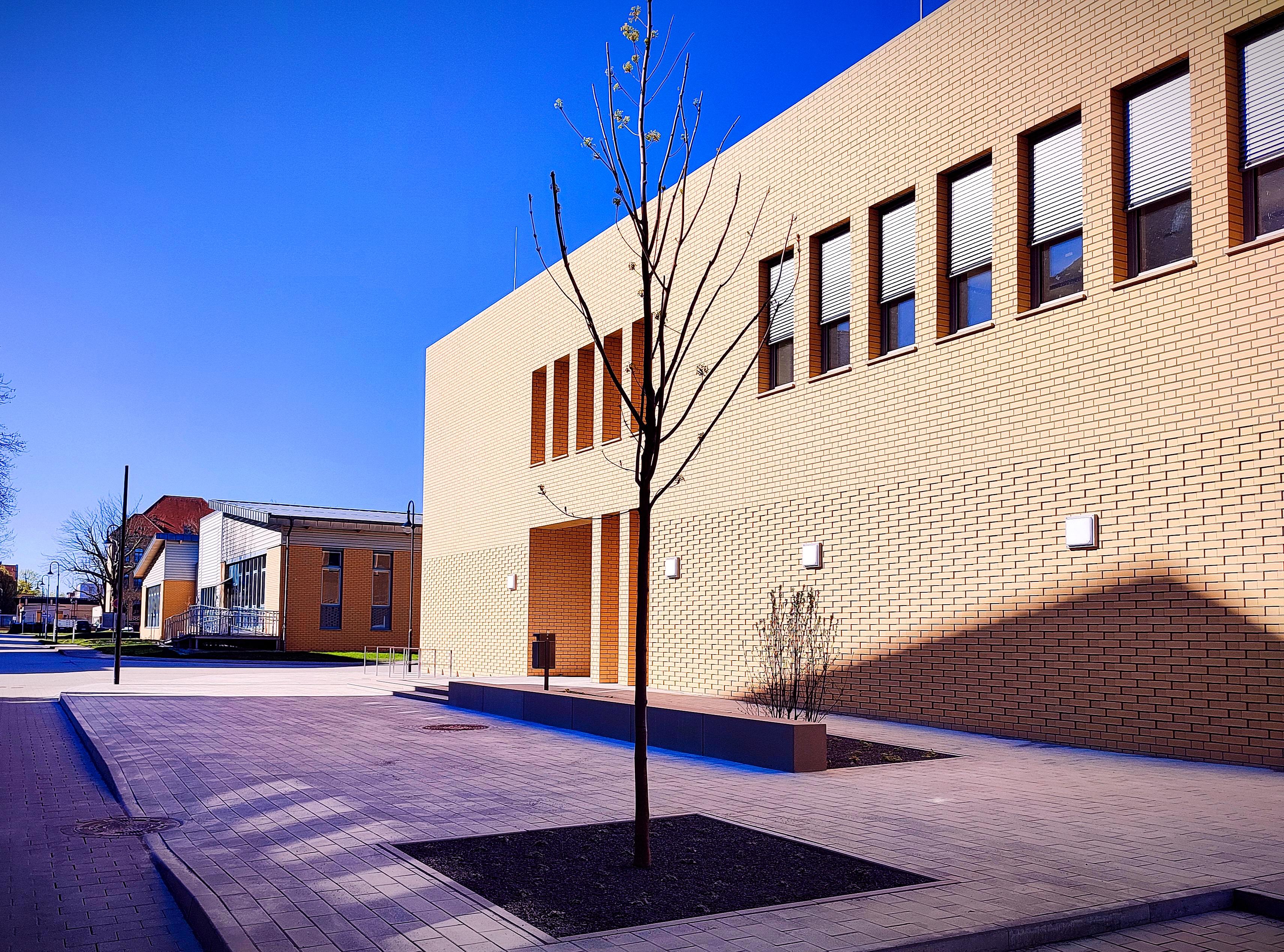 Lehrsaalgebäude in der General-Olbricht-Kaserne Leipzig – Neubau (Foto: © Anne Weißenborn) Lehrsaalgebäude in der General-Olbricht-Kaserne Leipzig – Neubau (Foto: © Anne Weißenborn)